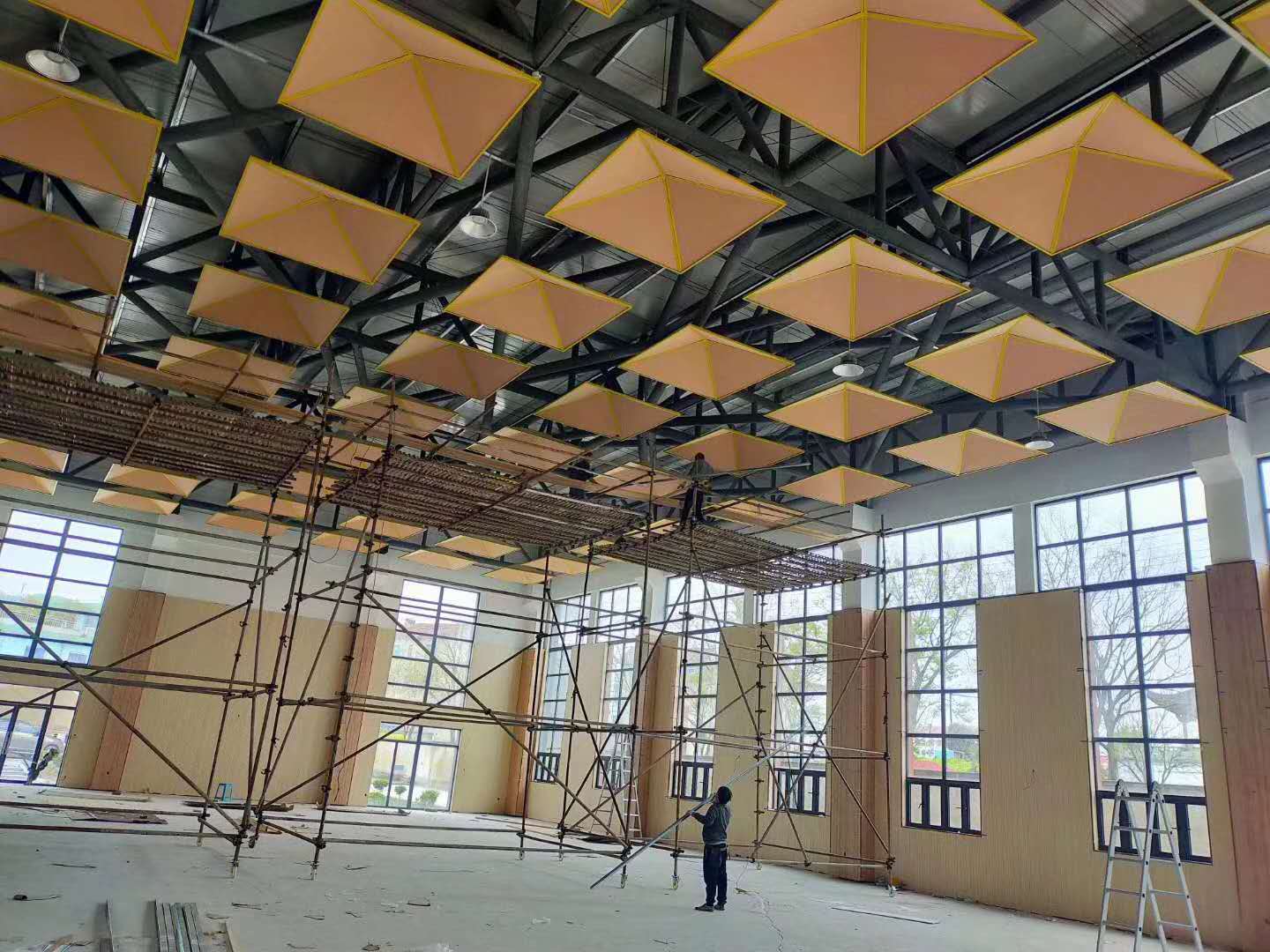 吊顶玻纤吸音板